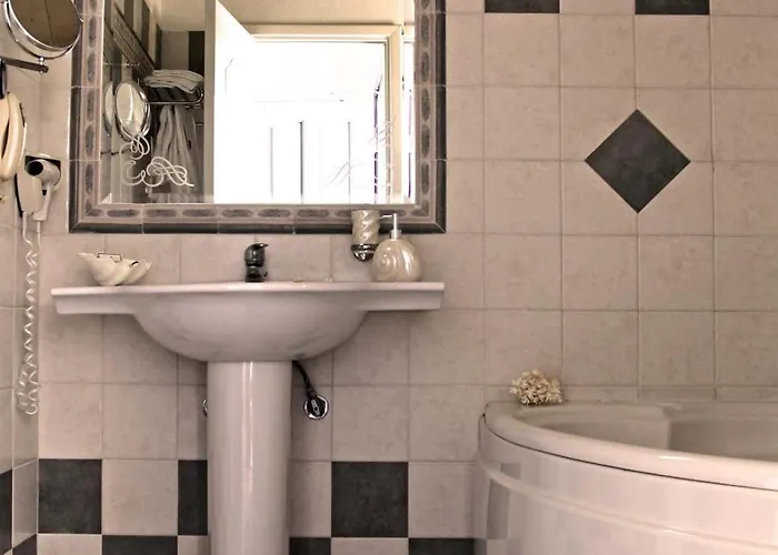 Otel Anatolia Ano Mera